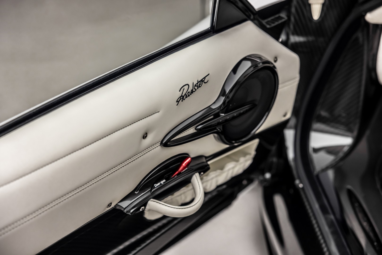 2018 PAGANI HUAYRA ROADSTER | 1 of 100 | UNIQUE PEARL WHITE COLOR